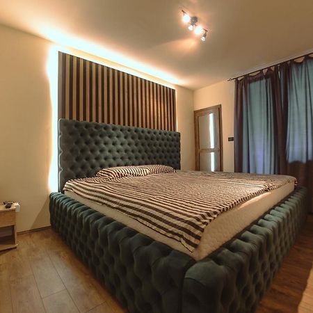 Loft Apartman Menhetn Sabac Exterior photo