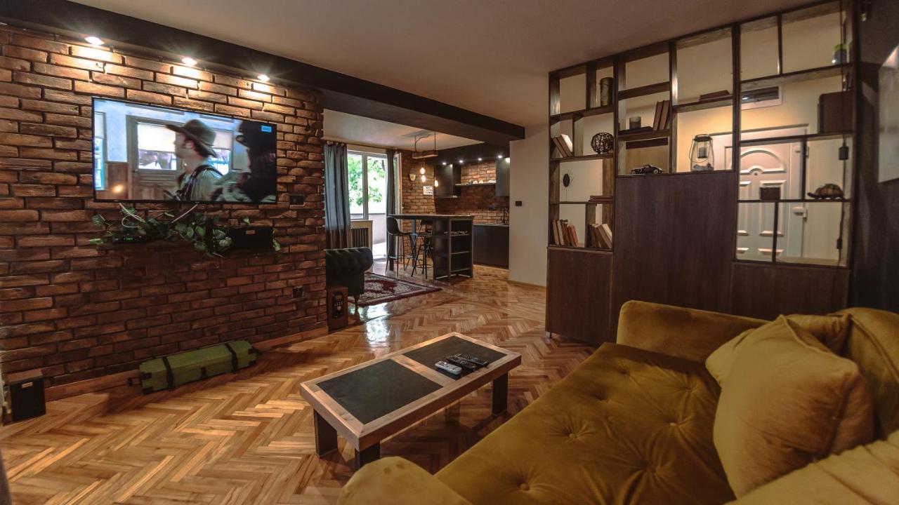 Loft Apartman Menhetn Sabac Exterior photo
