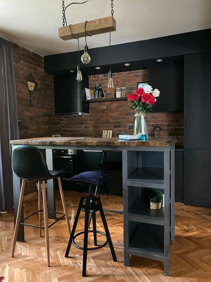 Loft Apartman Menhetn Sabac Exterior photo
